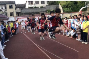 宜黄县凤冈镇第二小学开展跳绳比赛